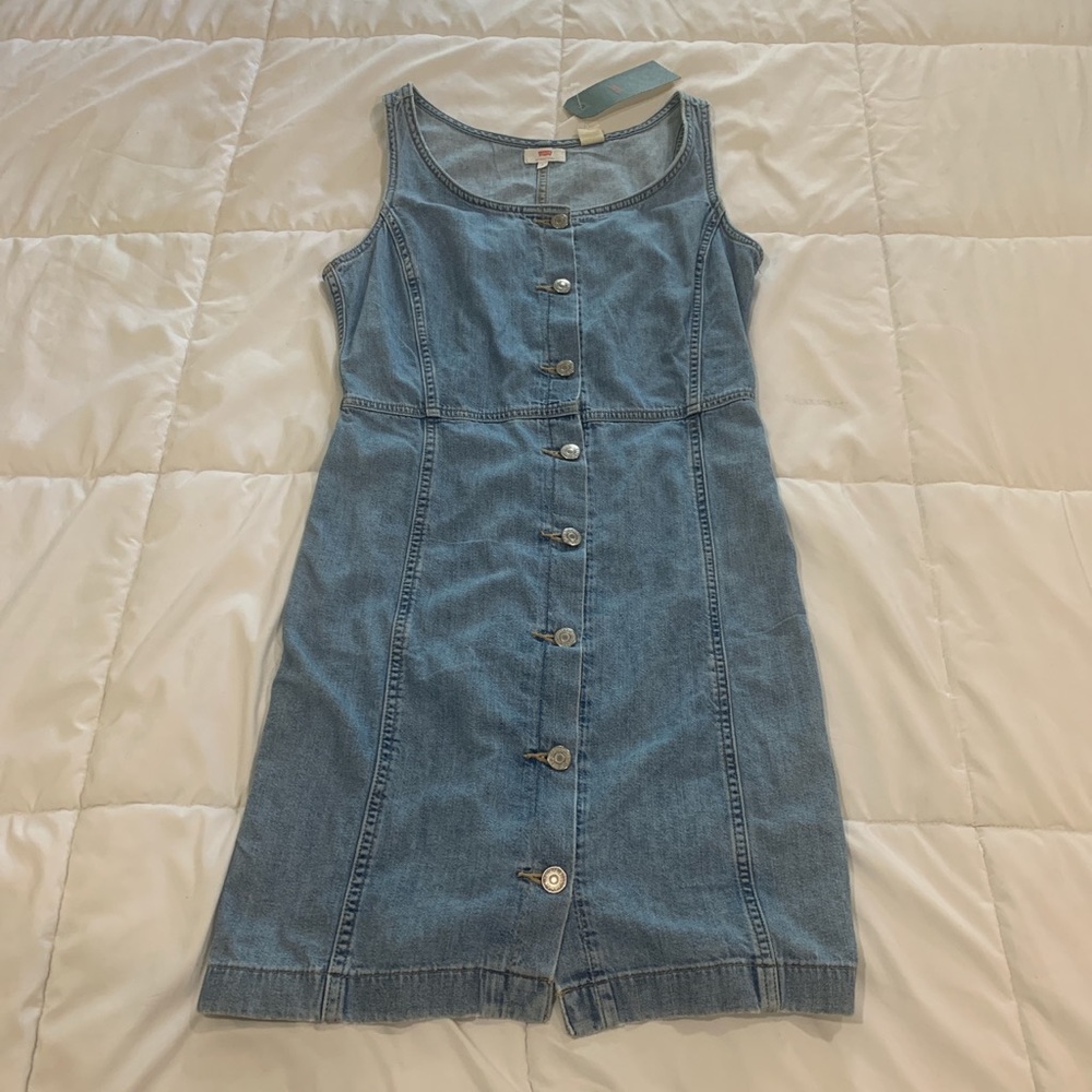 Levi’s denim button up dress
